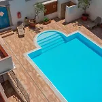 Cristal Blu In *