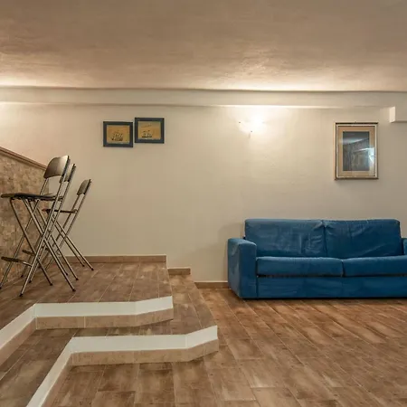 Cristal Blu In Apartment *